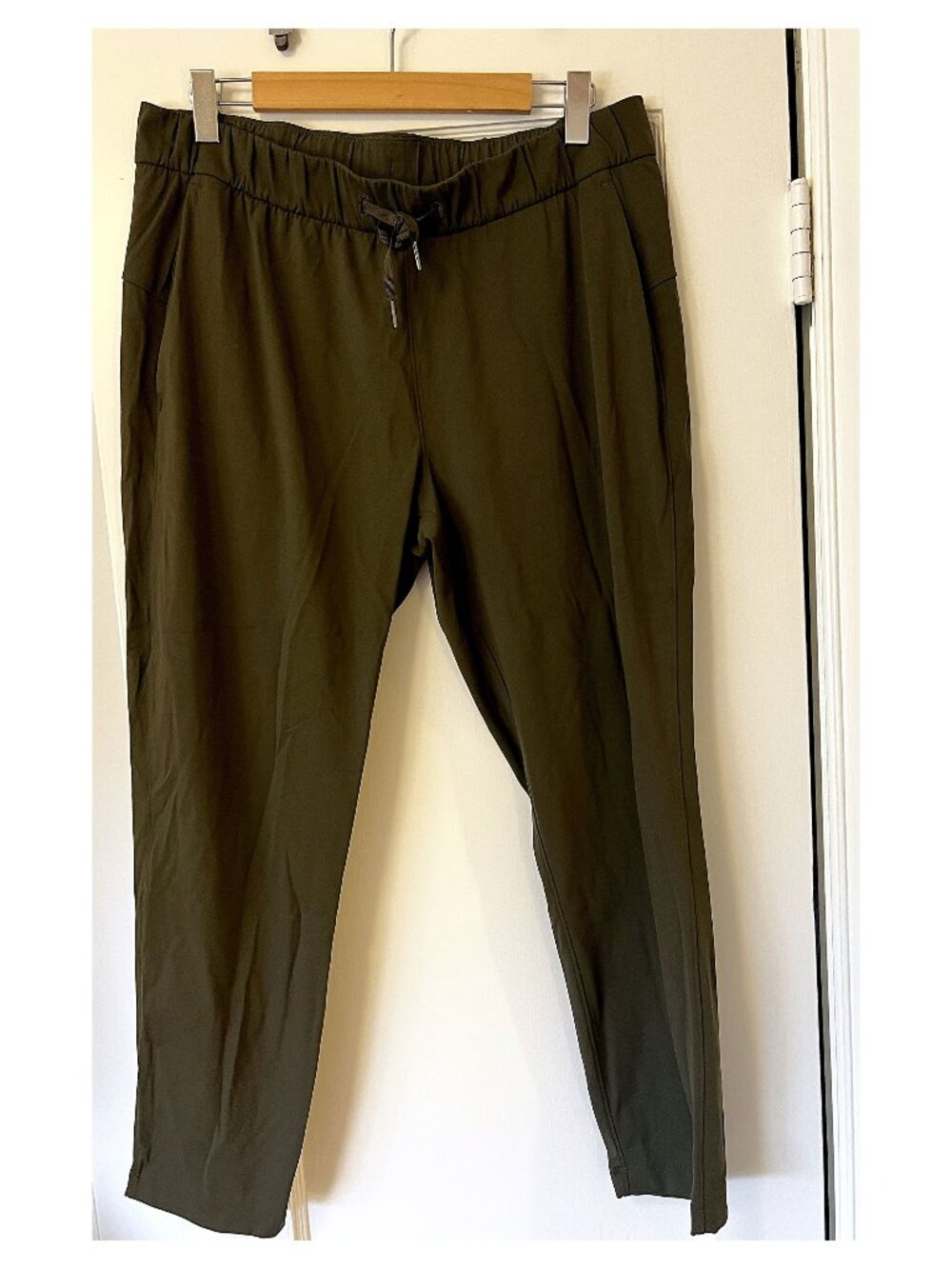 Lululemon Keep Moving Pant 7/8, Olive, Size 12
